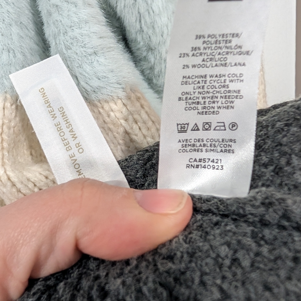 NWT LOFT Plus Fuzzy Striped Pullover Sweater in Size 16/18 - Picture 10 of 10